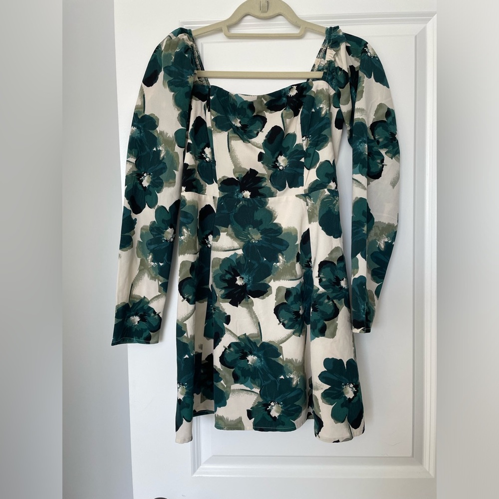 Abercrombie Crepe Long Sleeve Mini Dress
